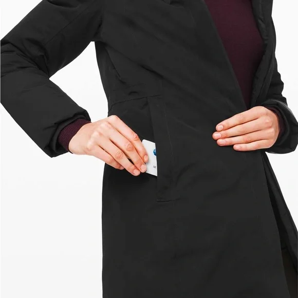 NWT! lululemon Snow Warrior Parka - Size 2 - Picture 11 of 15